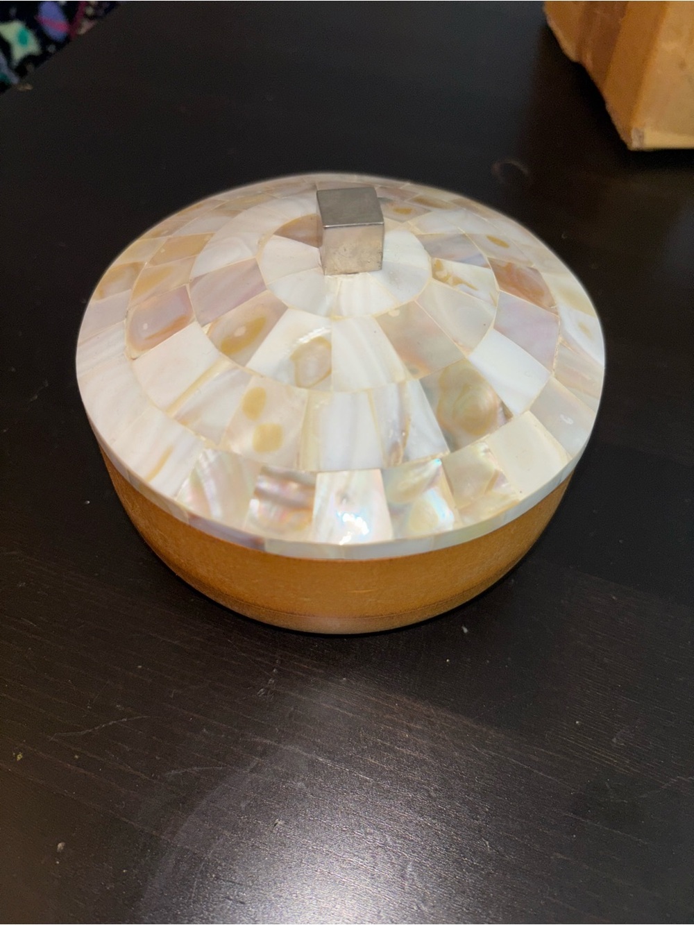 Round Mother-of-Pearl Trinket Box with Gold Base - White/Gold